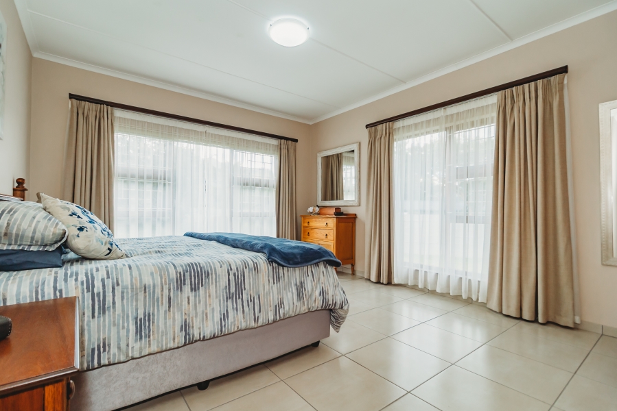 3 Bedroom Property for Sale in Denver Park Western Cape